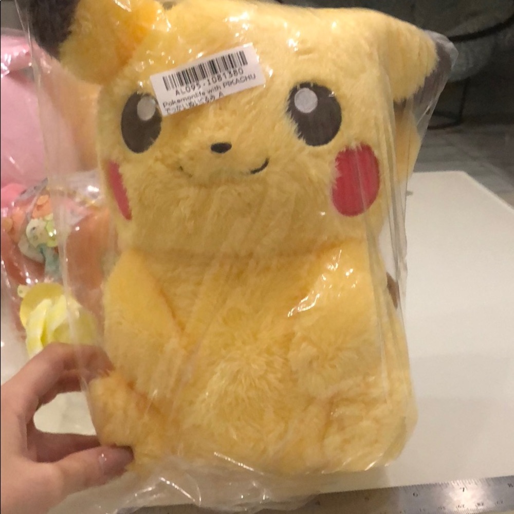 Fluffy towel pikachu plushie pokemon